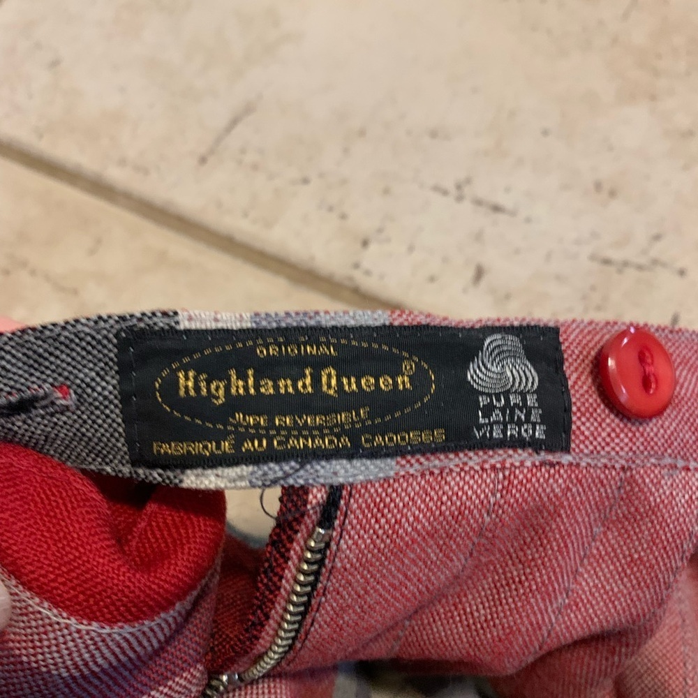 Vintage Highland Queen Pleated Wool Kilt Skirt Tartan Plaid Red Black Size 12 - Picture 3 of 6
